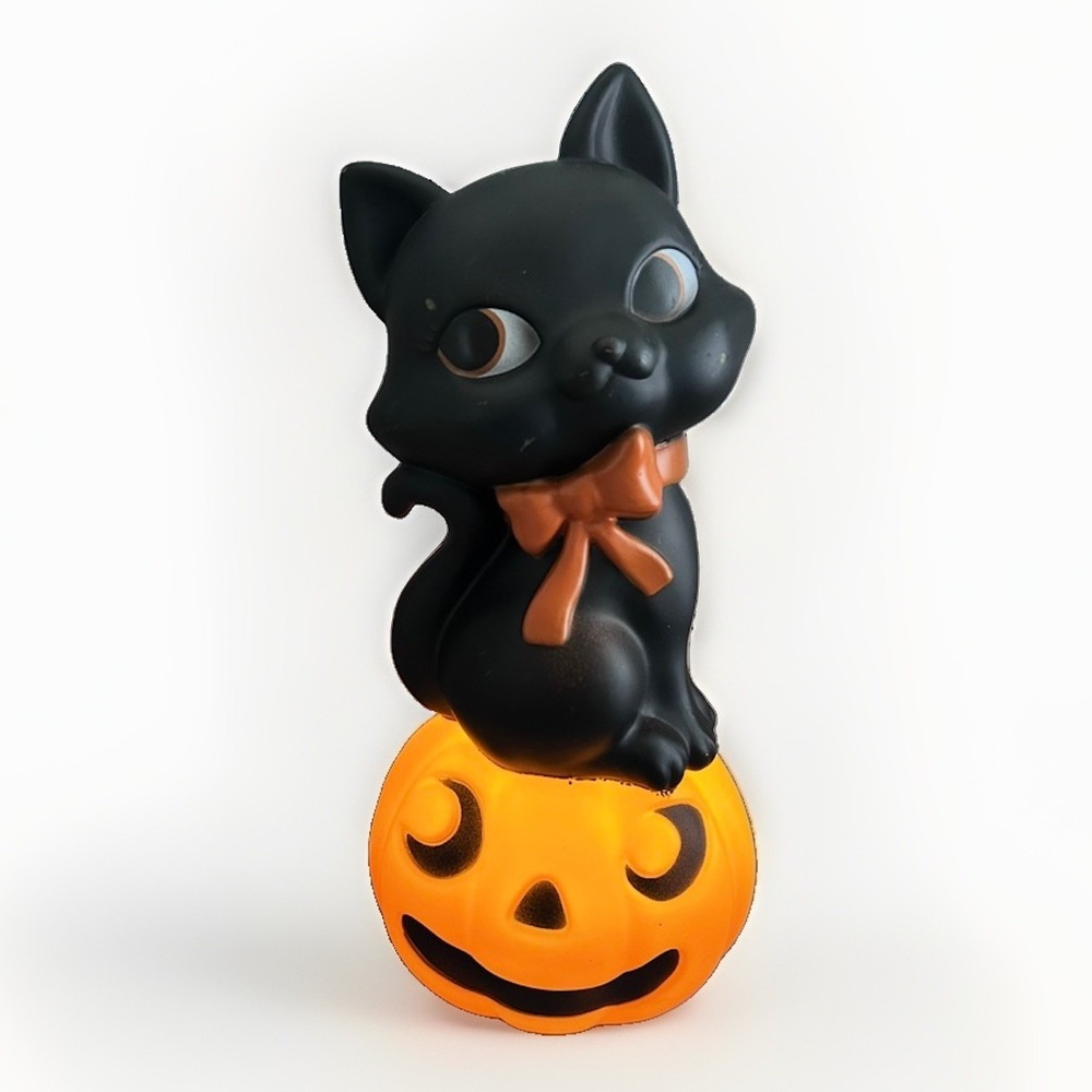 Target 13" Blow Mold Black Cat Pumpkin Halloween Hyde and Eek! Light Up Decor